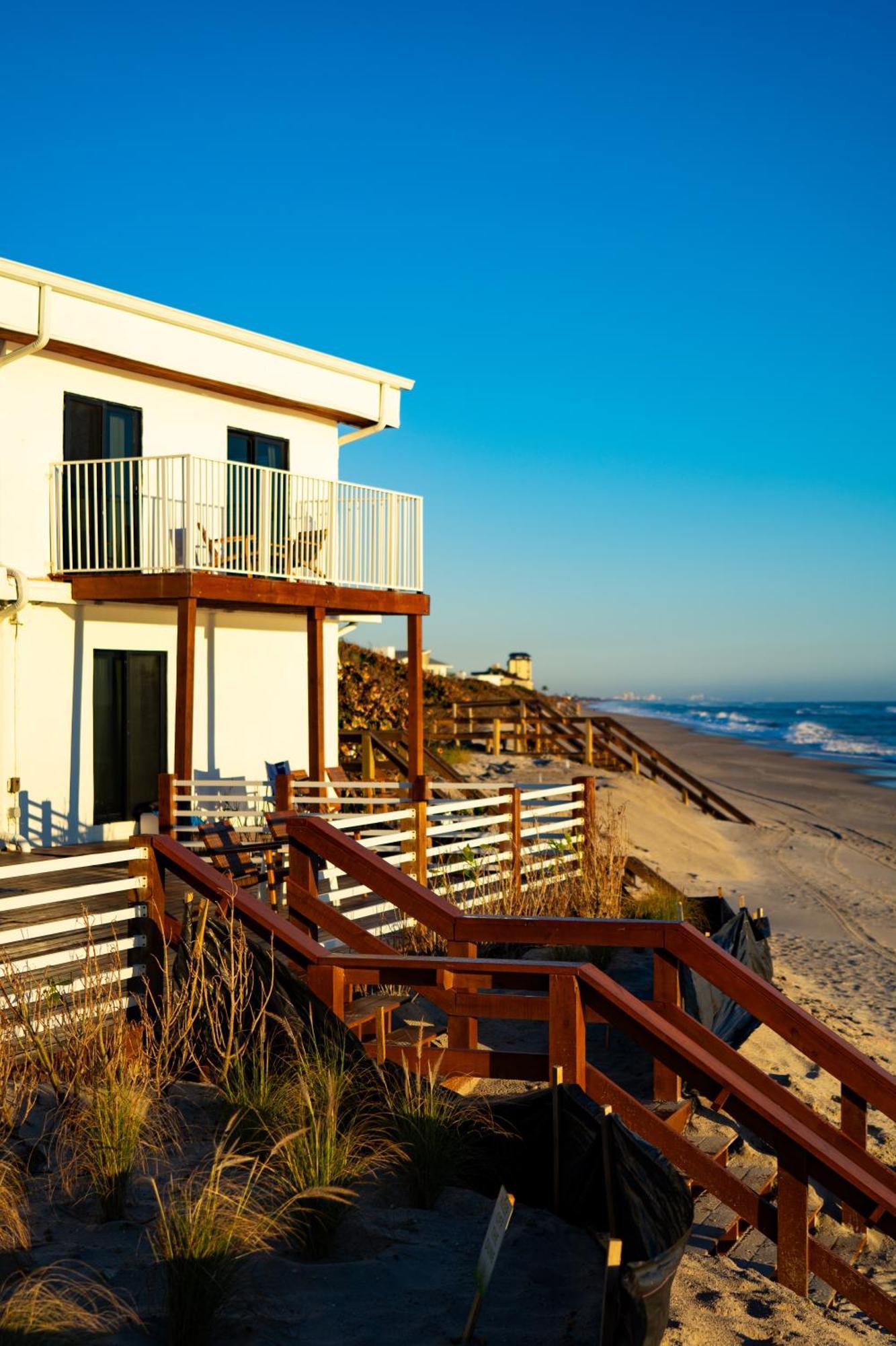 Melbourne Beach Resort Bagian luar foto