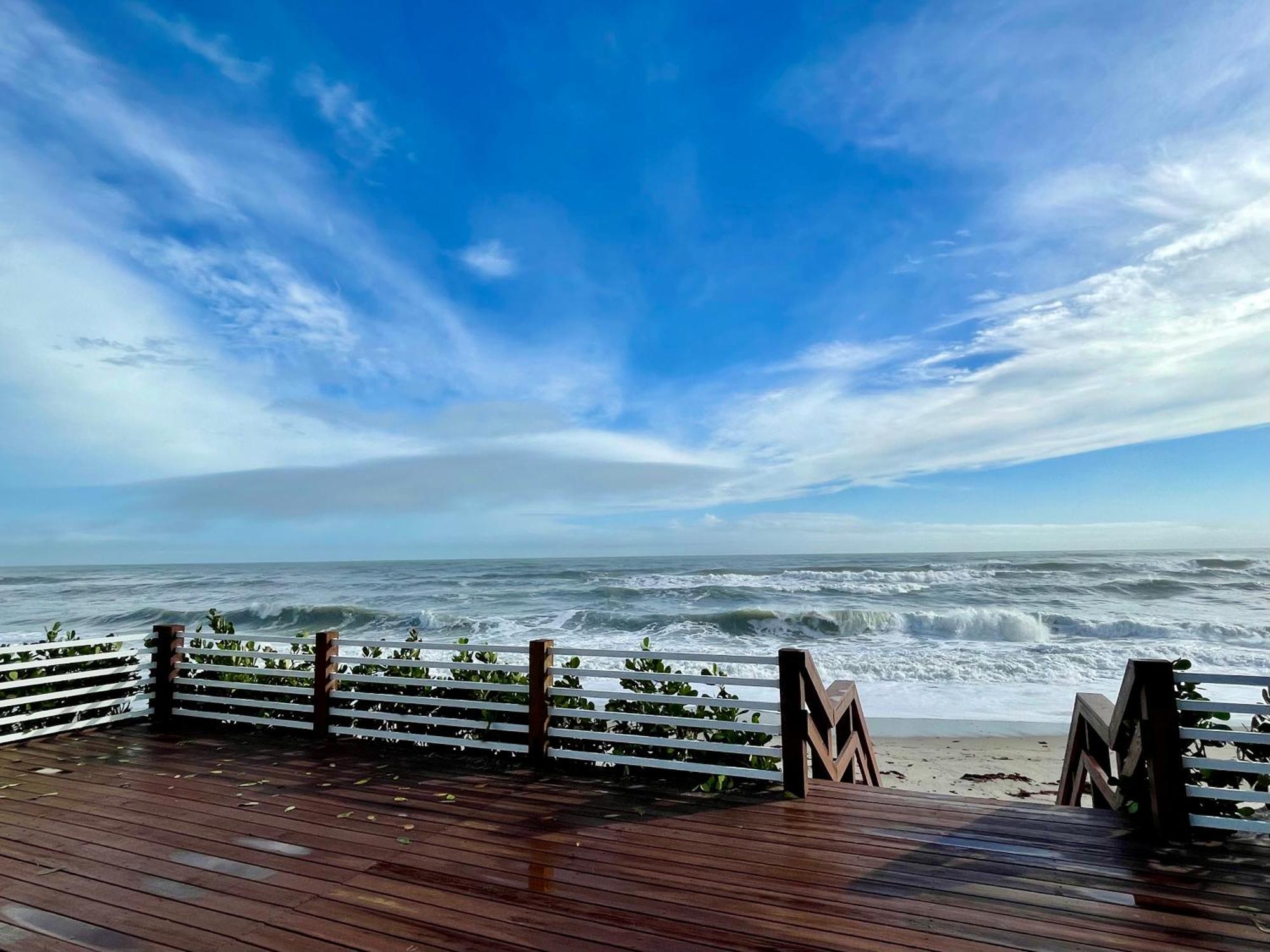 Melbourne Beach Resort Bagian luar foto