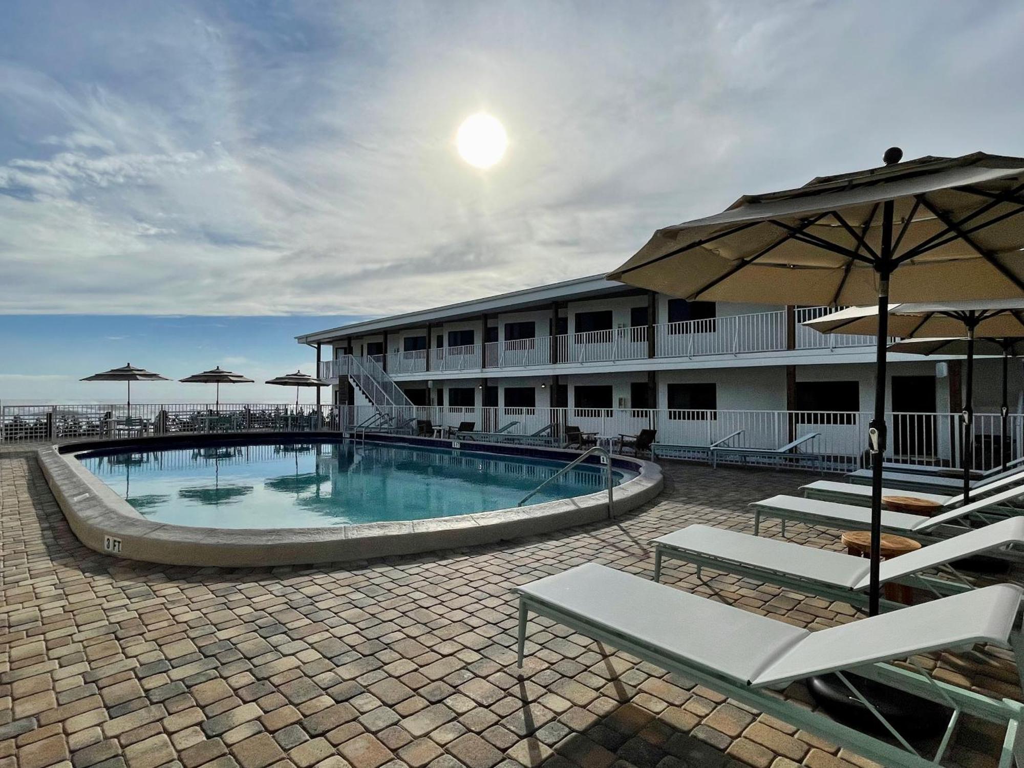 Melbourne Beach Resort Bagian luar foto