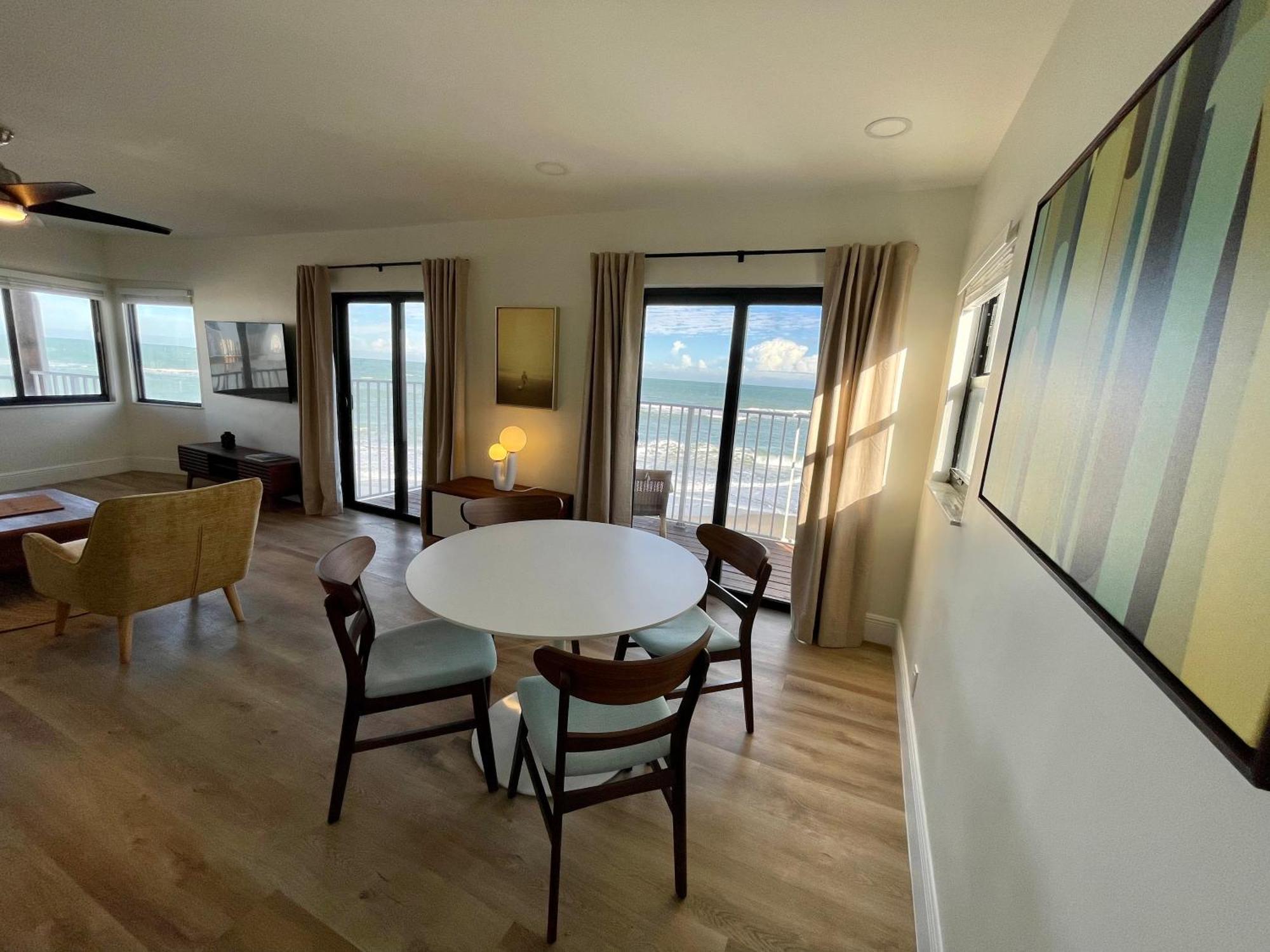 Melbourne Beach Resort Bagian luar foto