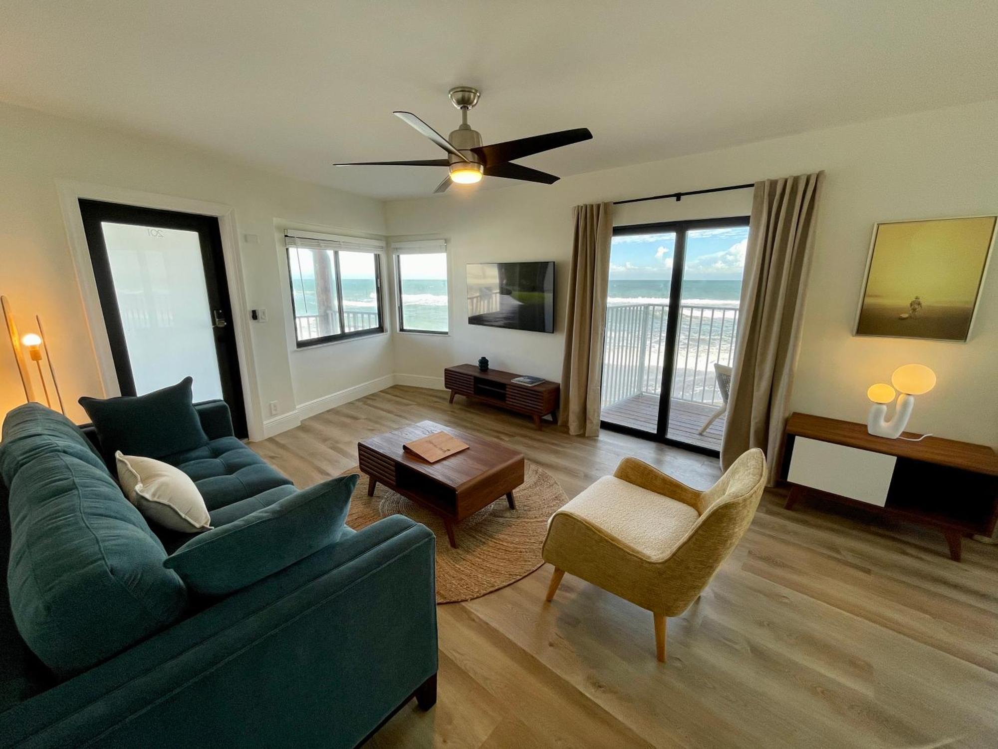 Melbourne Beach Resort Bagian luar foto